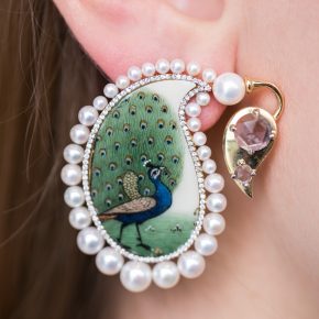 GEMOLOGUE_fashion blog_Claridges_Liza Urla_Solace London_Buccellati jewelry_Silvia Furmanovich earrings_Gianvito Rossi