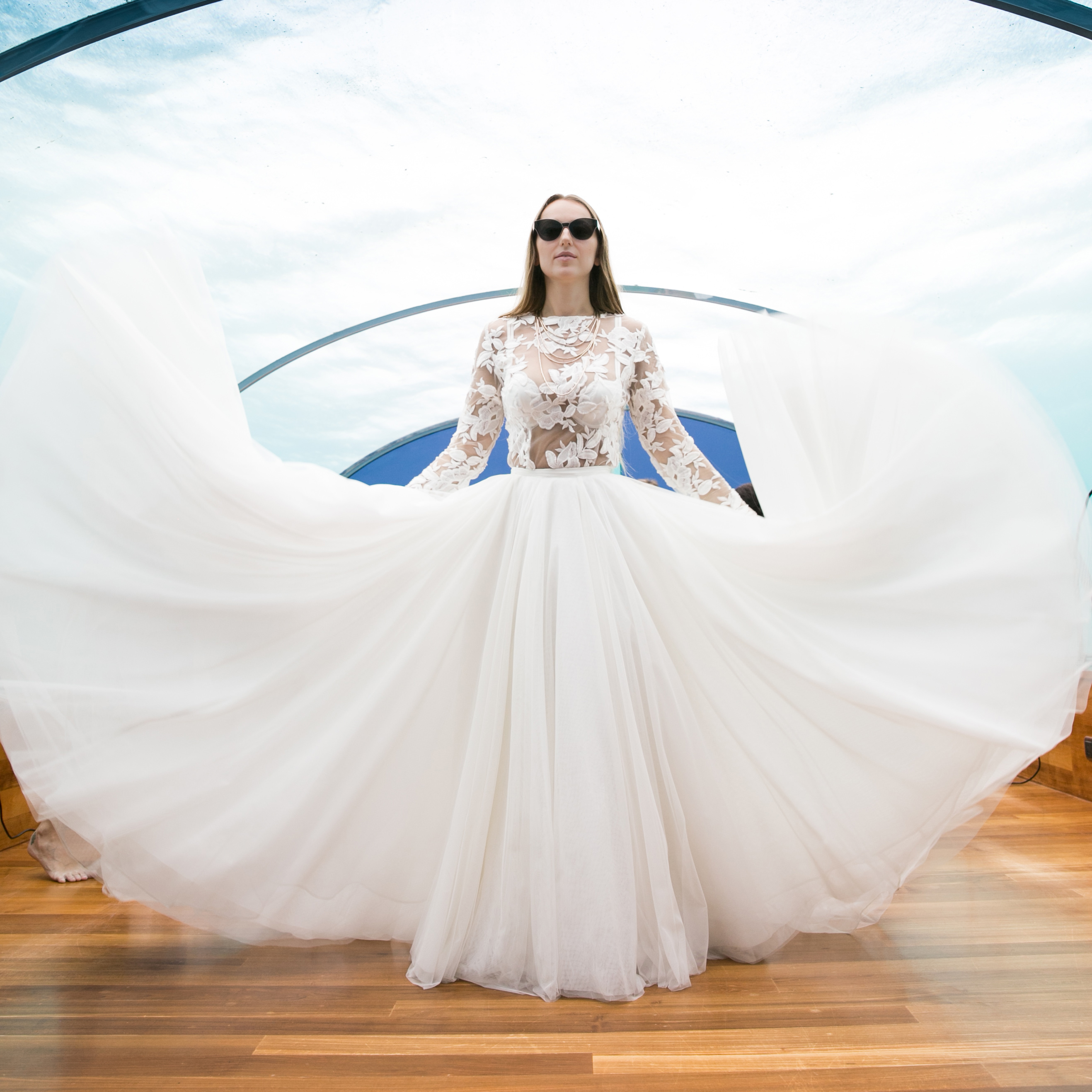 GEMOLOGUE_Liza Urla_jewellery blogger_jewelry blog_jewellery Book_wedding_wedding dress_Maldives wedding_blogger wedding_the wedding club_Katie May dress_bridal dress_undewater restaurant_undersea restaurant Maldives_wedding lunch_wedding celebration maldives
